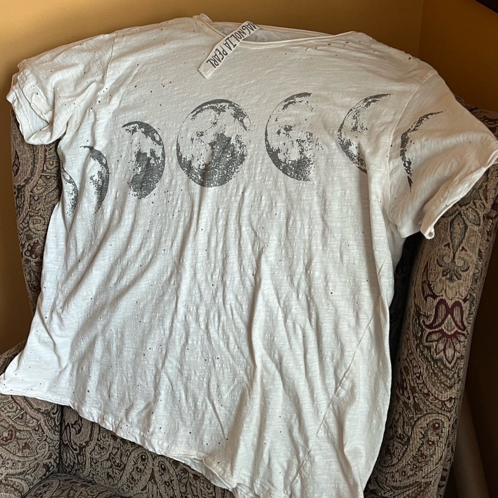 Magnolia Pearl one size T-shirt